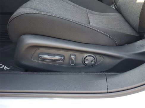 New 2025 Honda Accord SE image 15