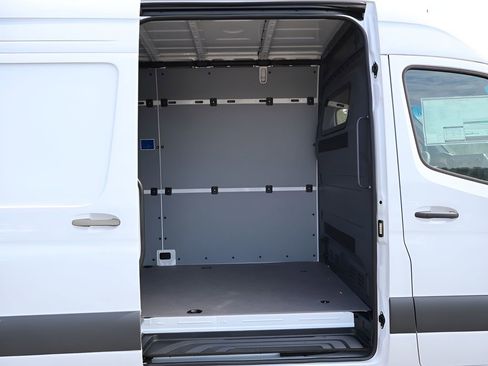 New 2026 Mercedes-Benz Sprinter 2500 image 15