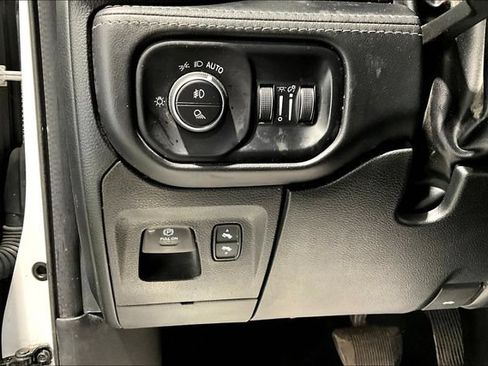 Used 2022 RAM 1500 Limited w/ Body-Colour Bumper Group AWD/4WD image 46