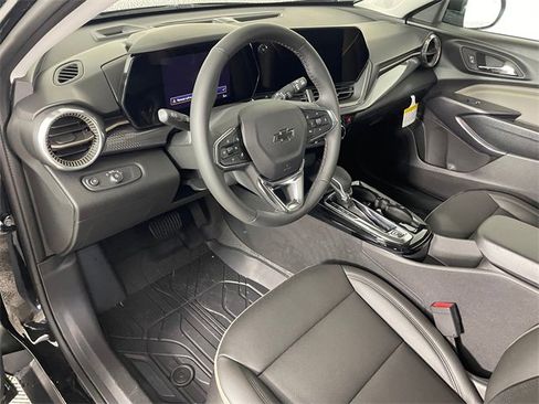 New 2026 Chevrolet Trax ACTIV w/ Driver Confidence Package image 3