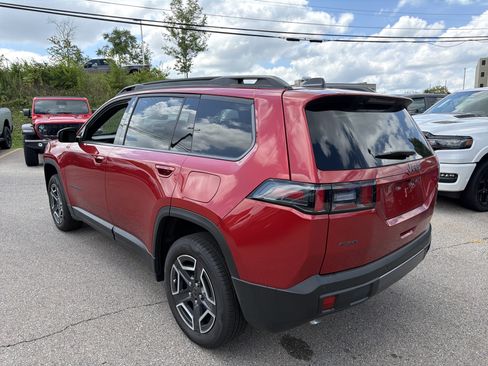Used 2026 Jeep Cherokee Limited AWD/4WD image 7