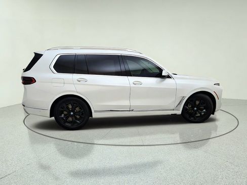 Used 2023 BMW X7 xDrive40i AWD/4WD image 7
