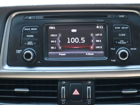 Used 2016 Kia Optima LX image 19