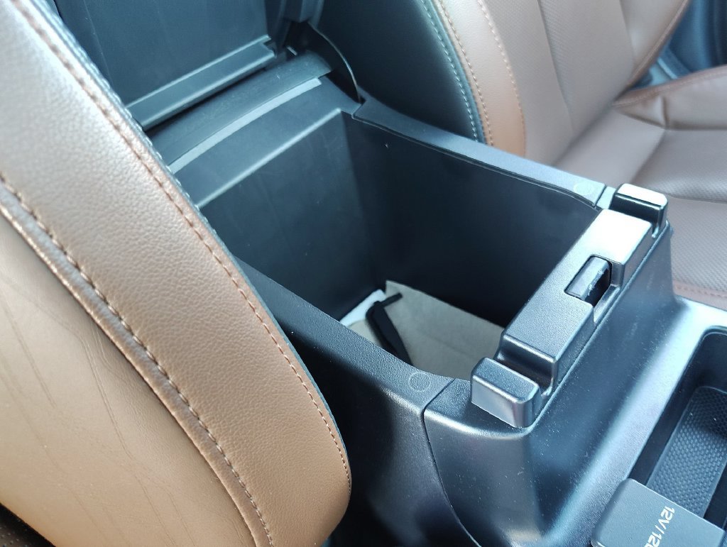Certified 2026 Subaru Outback Touring AWD/4WD image 32