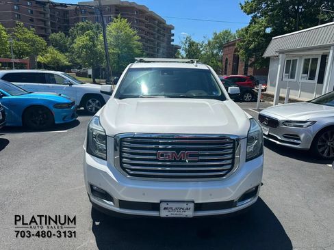 Used 2018 GMC Yukon XL SLT w/ Premium Edition AWD/4WD image 4