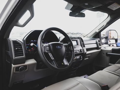 Used 2021 Ford F250 XL w/ Power Equipment Group image 2