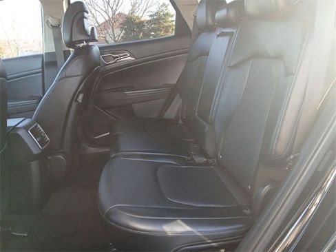 Certified 2023 Kia Sportage EX image 22