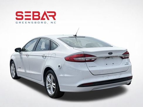 Used 2018 Ford Fusion SE w/ Equipment Group 602A FWD image 8