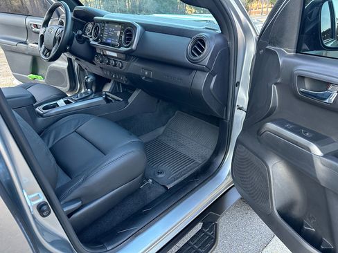 Used 2023 Toyota Tacoma TRD Sport Double Cab 5' Bed V6 image 23