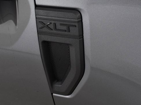 New 2025 Ford Maverick XLT w/ Equipment Group 301A image 21