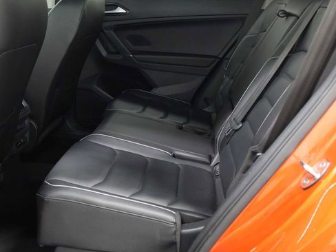 Used 2018 Volkswagen Tiguan SEL Premium AWD/4WD image 33