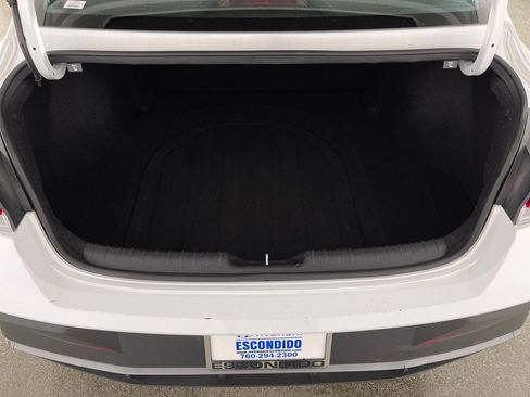 Certified 2024 Hyundai Elantra SEL FWD image 10