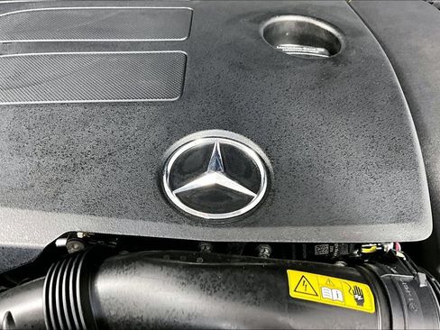 Used 2019 Mercedes-Benz C 300 4MATIC Sedan image 31
