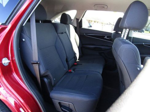 Used 2020 Kia Sorento EX V6 AWD image 24