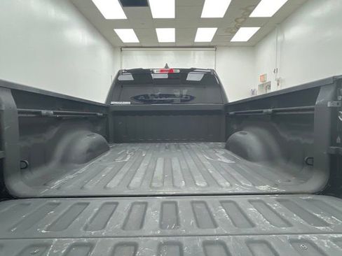 Used 2021 RAM 1500 Big Horn image 10