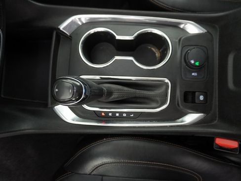 Used 2018 Chevrolet Traverse LT image 31