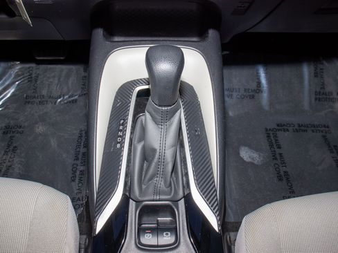 Used 2020 Toyota Corolla LE image 22