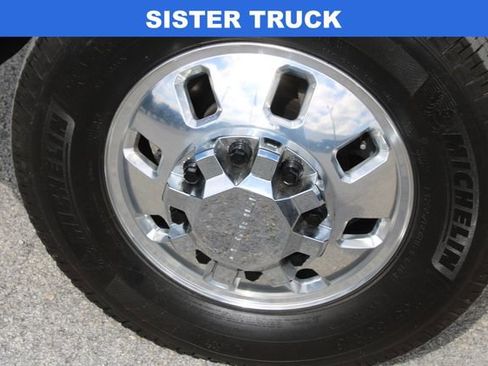 Used 2025 GMC Sierra 3500 Denali w/ Denali Reserve Package image 29