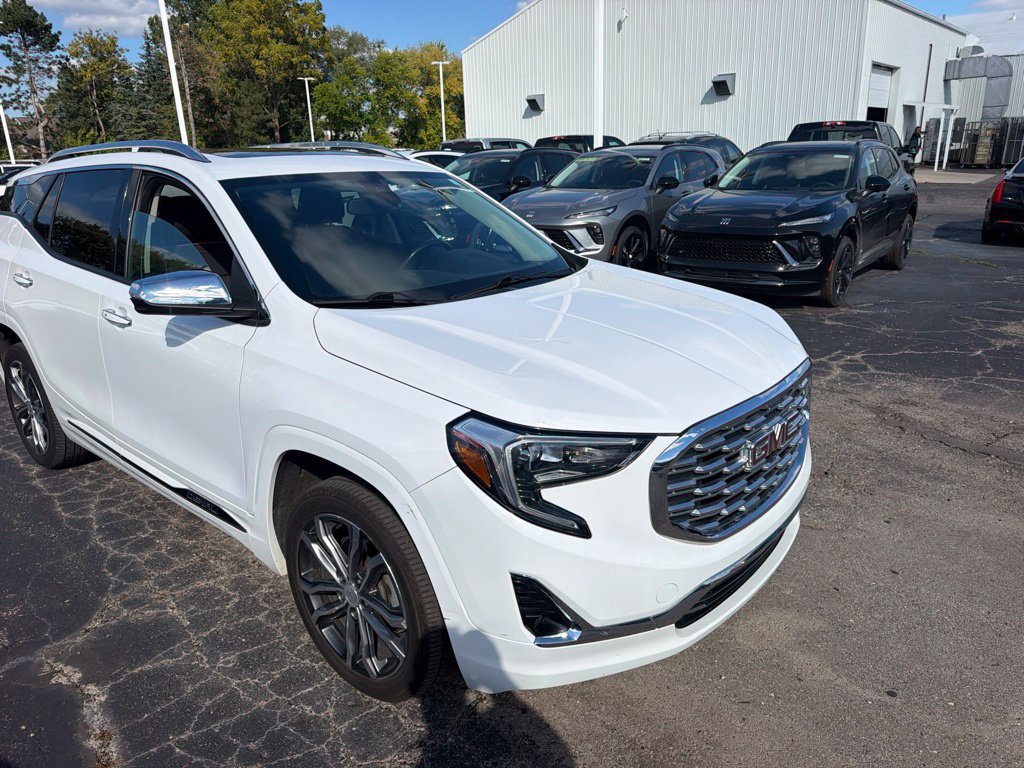 Used 2019 GMC Terrain Denali w/ Driver Alert Package II AWD/4WD image 7
