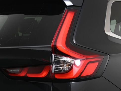 Used 2025 Honda CR-V Sport-L image 13