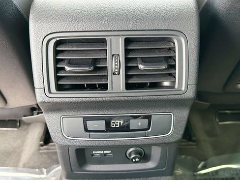 Used 2023 Audi SQ5 Premium Plus w/ Premium Plus Package AWD/4WD image 19