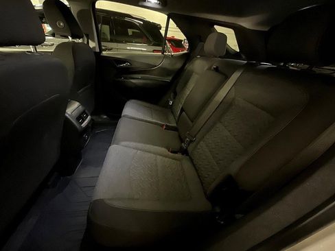Used 2022 Chevrolet Equinox LT image 29