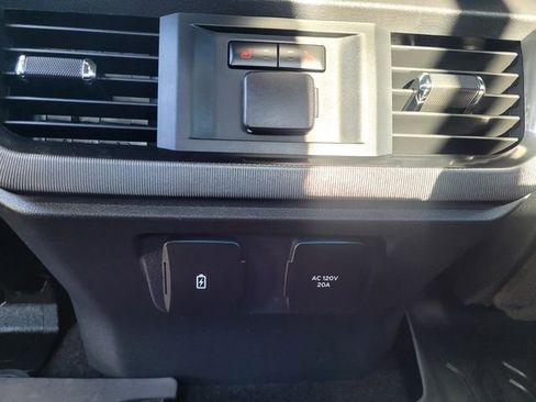 Certified 2022 Ford F150 Platinum w/ Max Trailer Tow Package image 13