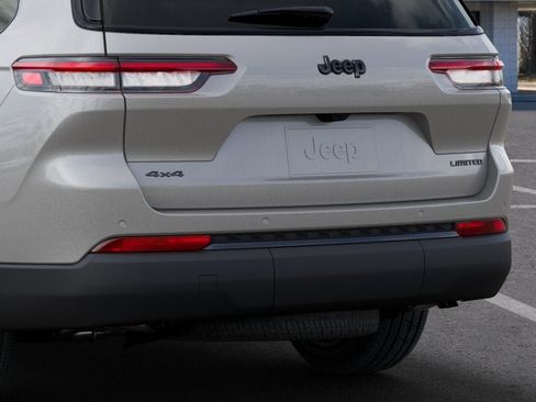 New 2025 Jeep Grand Cherokee L Limited w/ Luxury Tech Group II AWD/4WD image 43