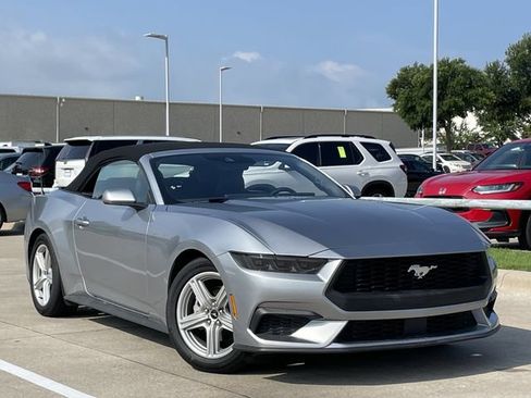 Used 2026 Ford Mustang Premium RWD image 2
