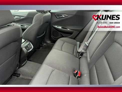 Used 2024 Chevrolet Malibu LT image 8