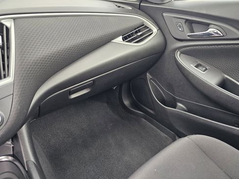 Used 2024 Chevrolet Malibu LT image 25