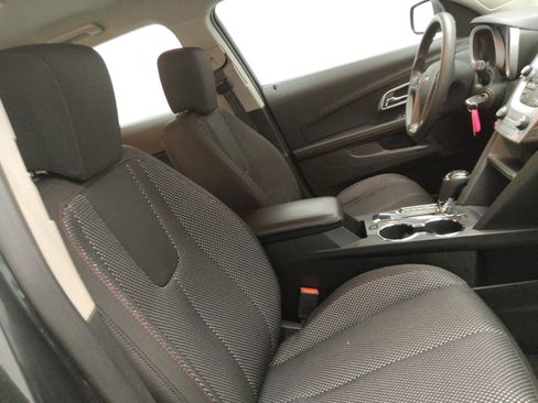 Used 2017 Chevrolet Equinox LS FWD image 21