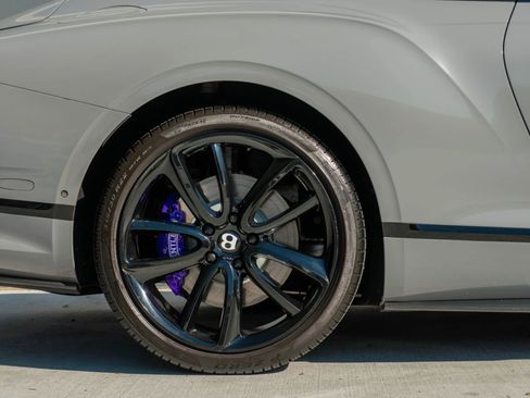 Used 2022 Bentley Continental GT image 38
