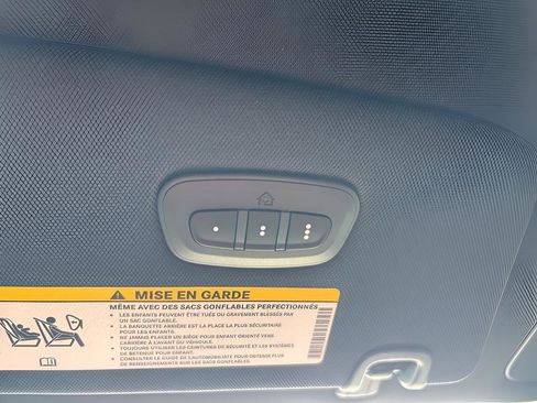 New 2026 Chrysler Pacifica Select image 26