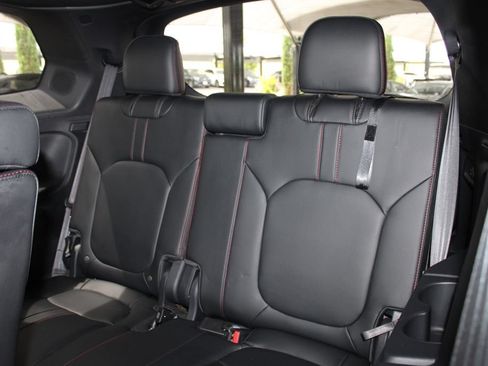 Used 2025 Honda Pilot Black Edition image 61