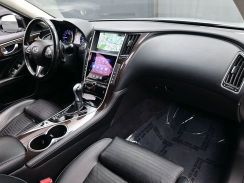 Used 2014 INFINITI Q50 Sport w/ Deluxe Technology Package image 15