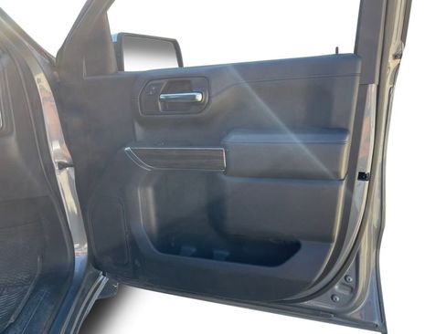 Used 2021 Chevrolet Silverado 1500 LT image 16