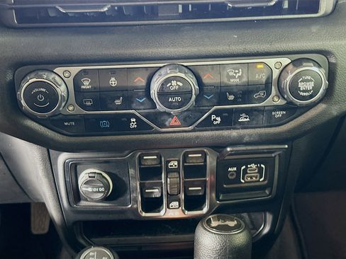 Used 2024 Jeep Wrangler Sport S w/ Convenience Group image 23