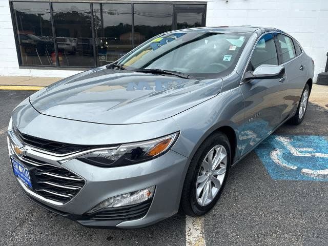 Used 2025 Chevrolet Malibu LT FWD image 1