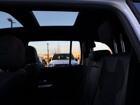 Certified 2022 Mercedes-Benz GLB 250 4MATIC image 14