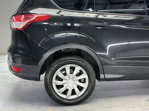 Used 2014 Ford Escape S FWD image 10