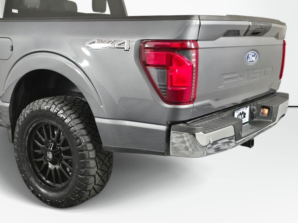 Used 2025 Ford F150 XLT w/ Equipment Group 301A Standard AWD/4WD image 16