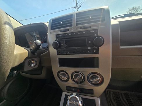 Used 2007 Jeep Compass Sport FWD image 57
