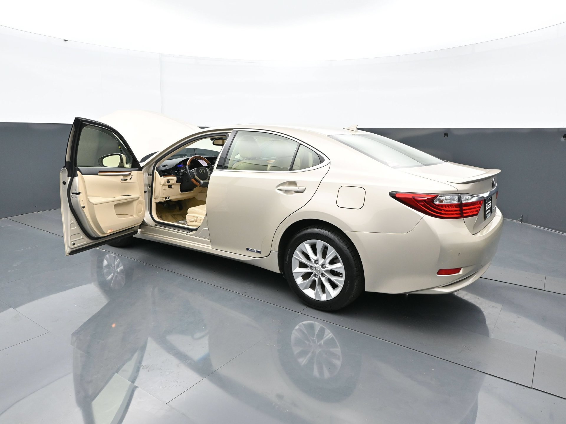 Used 2013 Lexus ES 300h w/ Luxury Pkg FWD image 36
