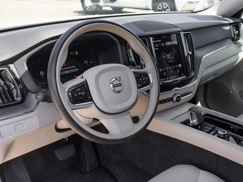 Used 2024 Volvo XC60 B5 Core image 19