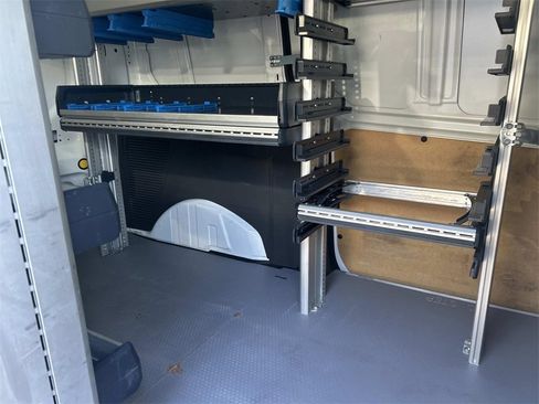 Used 2022 Ford Transit Connect XL image 16