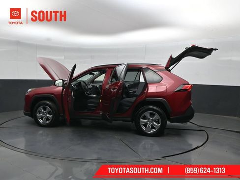 Used 2023 Toyota RAV4 LE AWD/4WD image 53