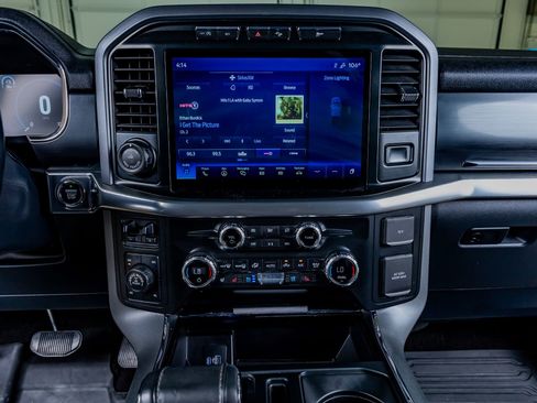 Used 2021 Ford F150 Lariat w/ Equipment Group 502A High AWD/4WD image 25
