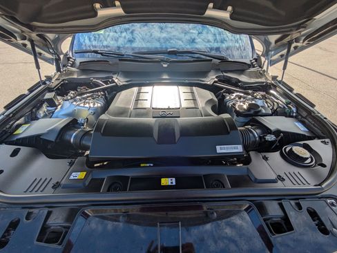 Used 2022 Land Rover Range Rover Sport SVR image 31