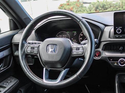 Used 2025 Honda CR-V Sport image 17
